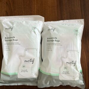 200 count Motif Medical Breastmilk Storage Bags